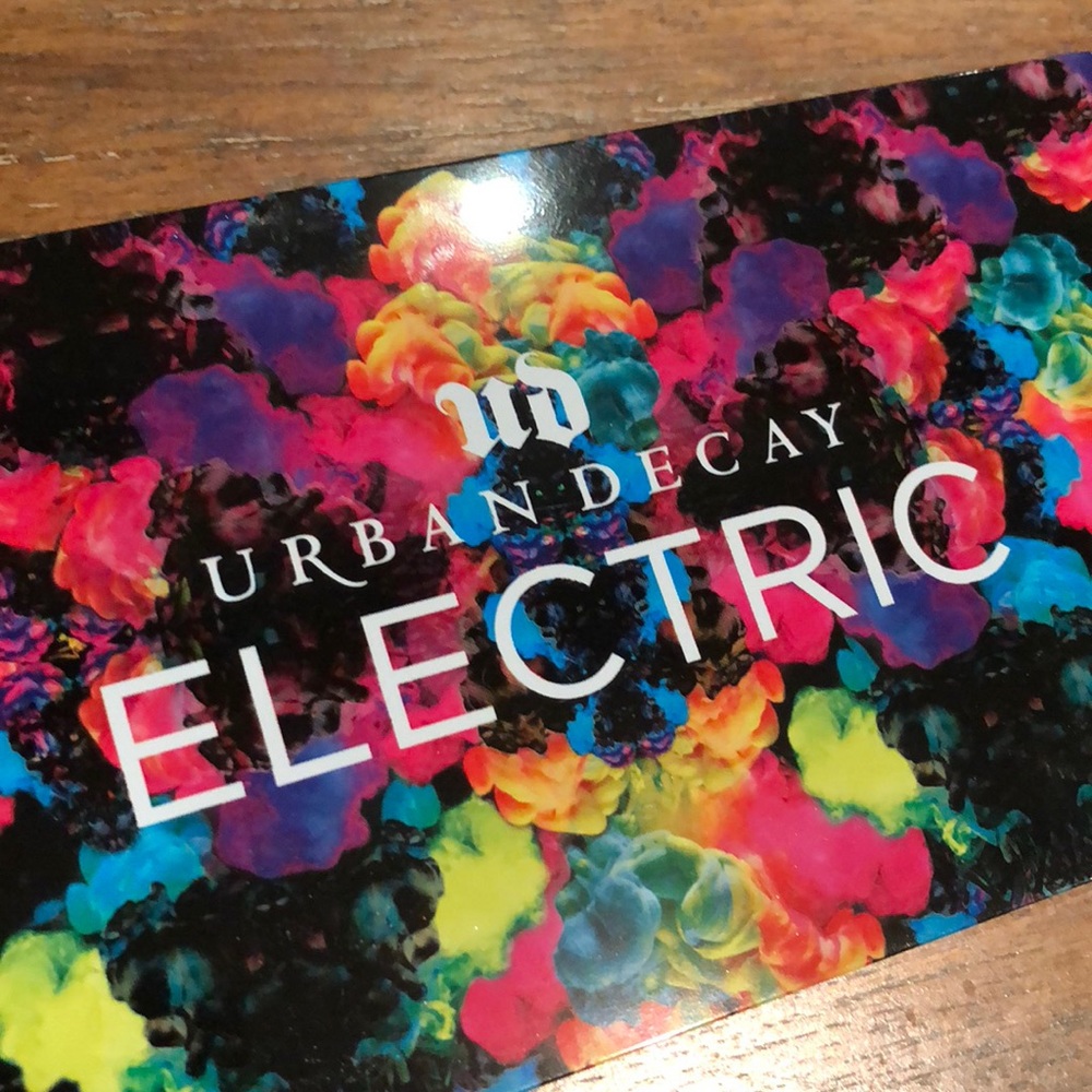 Urban Decay Electric eyeshadow palette